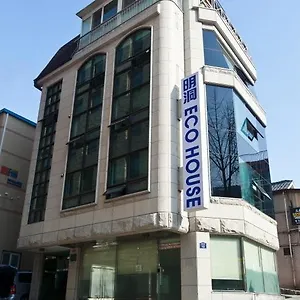 2* Pensión Myeongdong Ecohouse