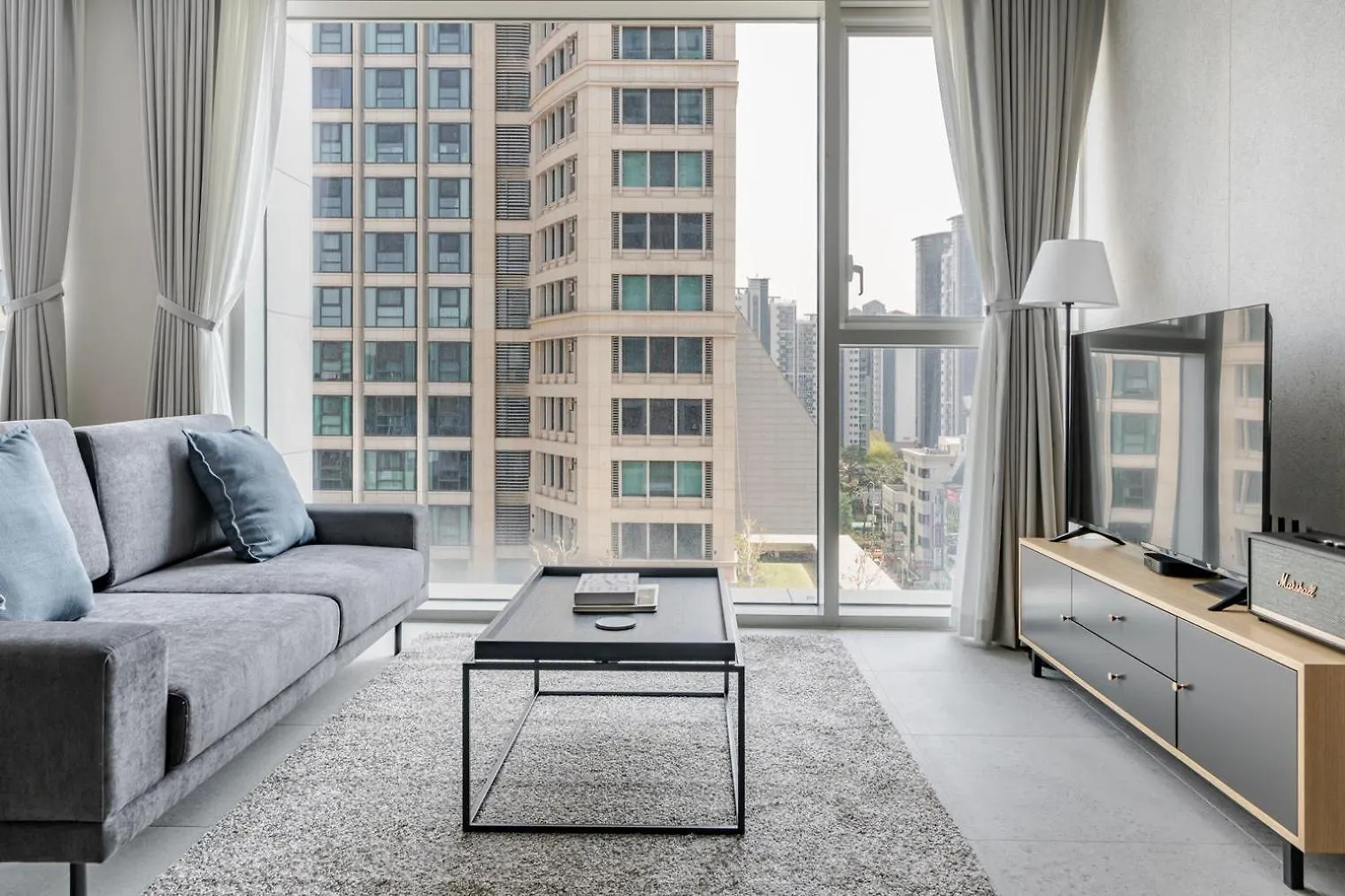 Blueground Id10 Nonhyeon City View Ac Sel-10 Seúl Apartamento